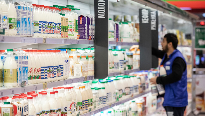 «Магнит», «Дикси» и «Мегамарт» по предписанию ФАС продают молоко без наценки