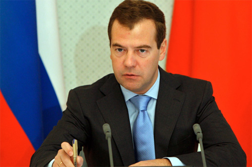 Медведев: кредитная активность в России восстанавливается