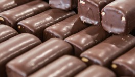Глазированные сырки за год подорожали на 30%, плавленые – на 19%