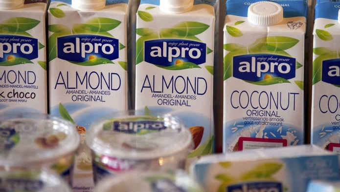 Danone прекратит импорт в Россию воды Evian и растительных аналогов Alpro