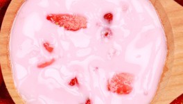 Danone и Valio опровергли выявленное Рокачеством наличие антибиотиков в клубничных йогуртах компаний