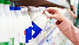 «Известия»: ФАС проверит наценки на молочную продукцию в 100-150%