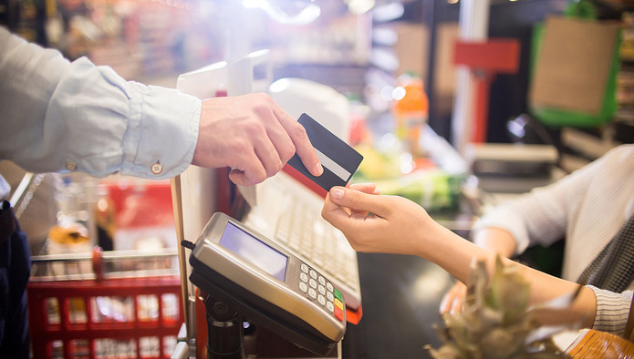 «Ъ»: выручка продуктовых ритейлеров замедлила рост