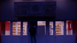«Известия»: крупным сетям могут запретить работать по ночам и в выходные