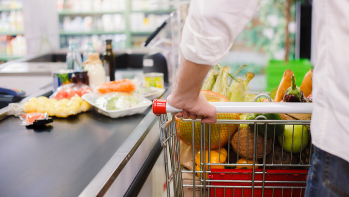 «Ъ»: чиновники убеждают производителей продуктов не повышать цены
