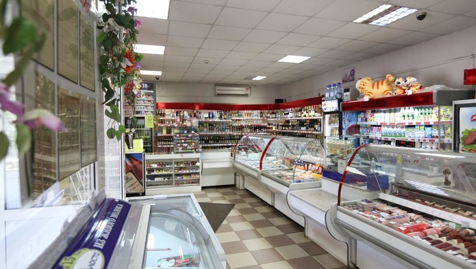 Оборот небольших продуктовых магазинов в РФ упал на 30% за неделю «карантина»