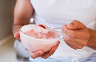 Ирландские ученые установили, что йогурт снижает риск развития остеопороза