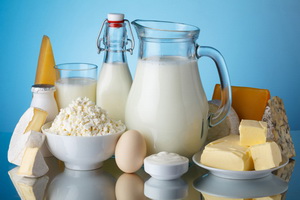Ученые: желающим похудеть надо есть жирные молочные продукты