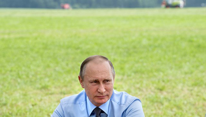 Путин продлил продуктовое эмбарго до конца 2019 года