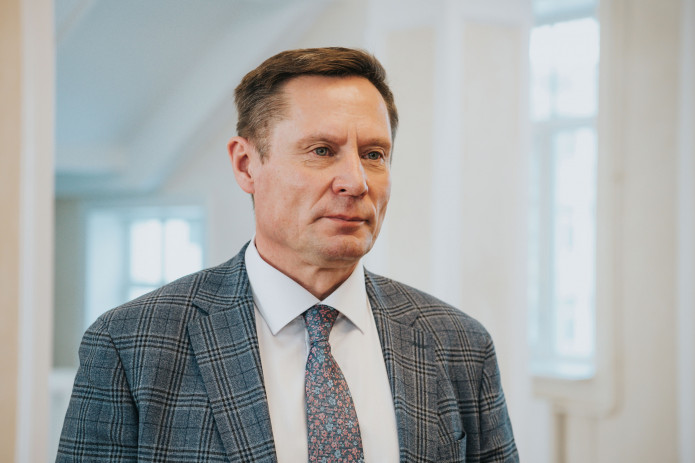 Заключенного под стражу главу Минсельхоза Карелии освободили от должности