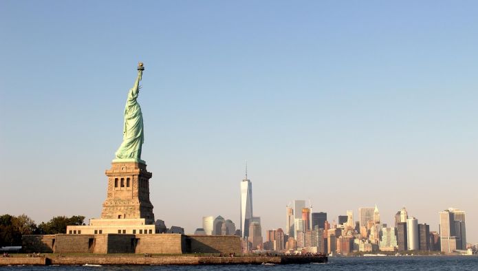 Трамп заменит продовольственные карточки пакетами с едой от американских производителей