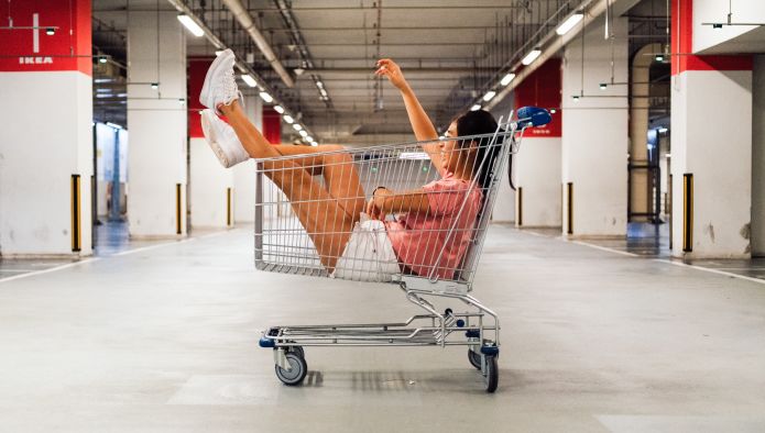Веселая пятница: Новая тележка Walmart может считывать эмоции покупателей