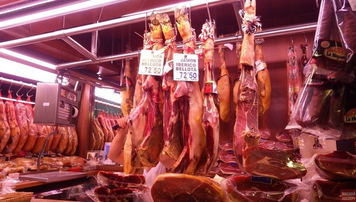 Минсельхоз не намерен ограничивать ввоз продуктов животноводства для личного пользования в РФ