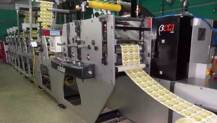 Полиграфические краски для упаковки продуктов могут вывести из подакцизных товаров