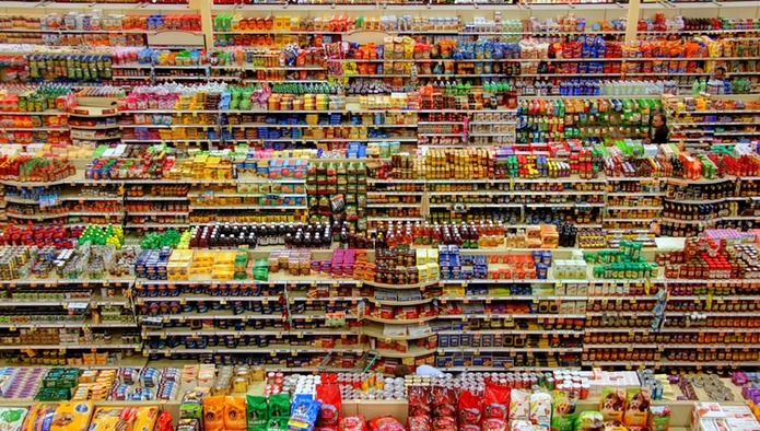 Минпромторг увидел риски для бизнеса в законопроекте о запрете возврата продуктов поставщикам