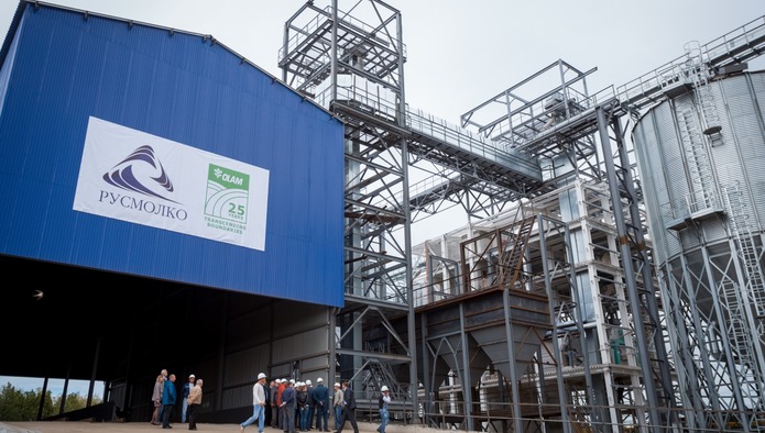 Olam International может выкупить долю Наума Бабаева в «Русмолко»