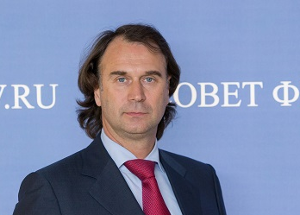 Почему россиянам могут запретить ввоз хамона и пармезана